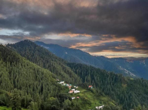 The Mountain Height I Vacations I Conference I MICE I Family Events I Open Air Terrace I Sky Bonfire I Kufri by Exotic Stays